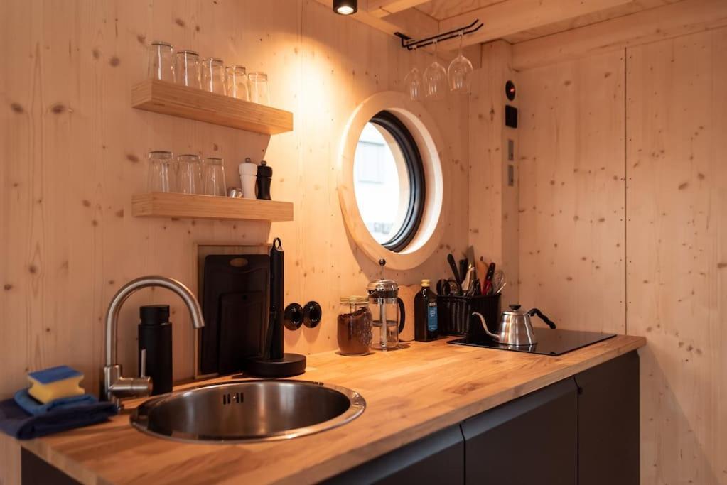 Hausboot Off Im Diamantgraben An Der Elbe Hotel Hamburg Ngoại thất bức ảnh
